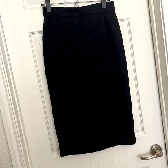 {Jennifer Lopez} Black Lace Skirt - Picture 2 of 6